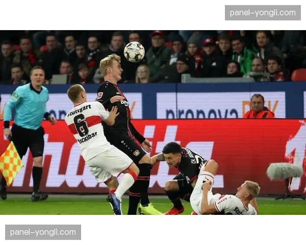 勒沃库森3-1逆转斯图加特，继续保持赛季不败金身
