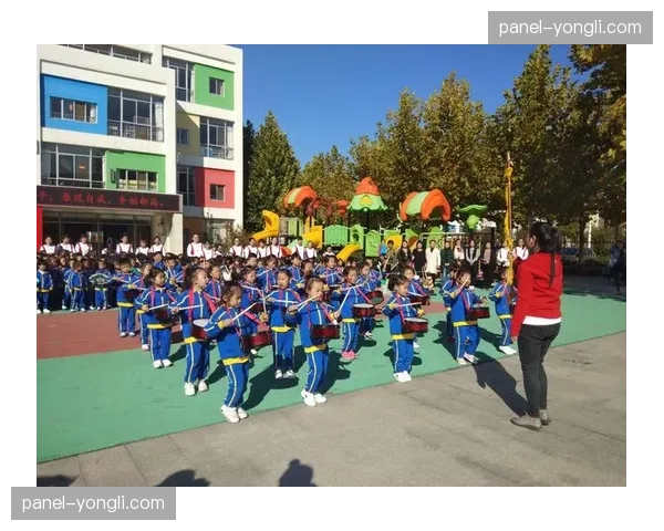 新球场设计考量:里昂新主场计划缩短角旗区与底线的距离以加快比赛节奏 新球场设计考量:里昂新主场计划缩短角旗区与底线的距离以加快比赛节奏